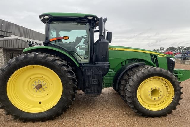 Image of John Deere 8295R equipment image 2