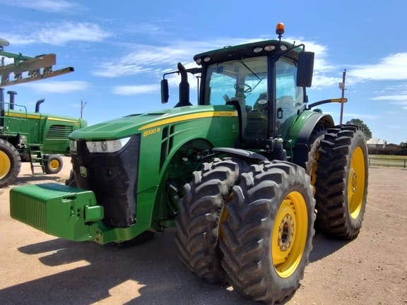 Main image John Deere 8320R