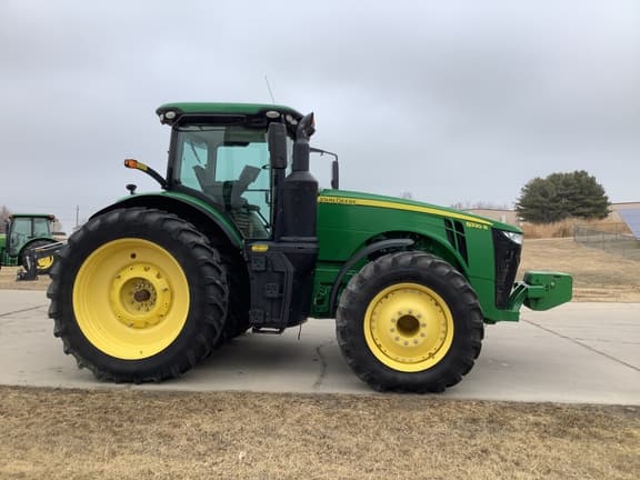 Image of John Deere 8320R equipment image 4