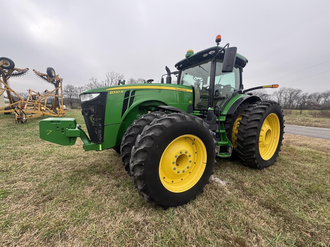 Image of John Deere 8320R Primary image
