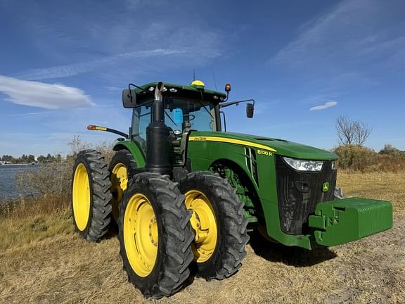 Image of John Deere 8320R equipment image 2