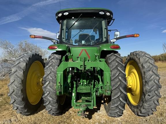 Image of John Deere 8320R equipment image 4