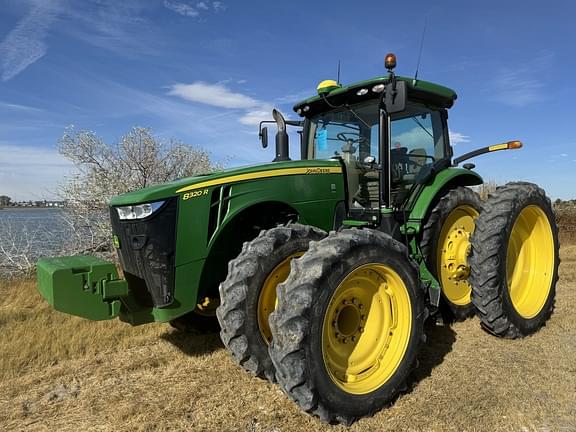 Image of John Deere 8320R Primary image