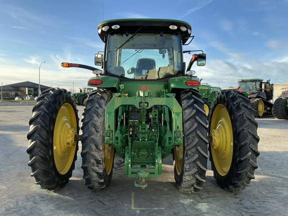Image of John Deere 8320R equipment image 3