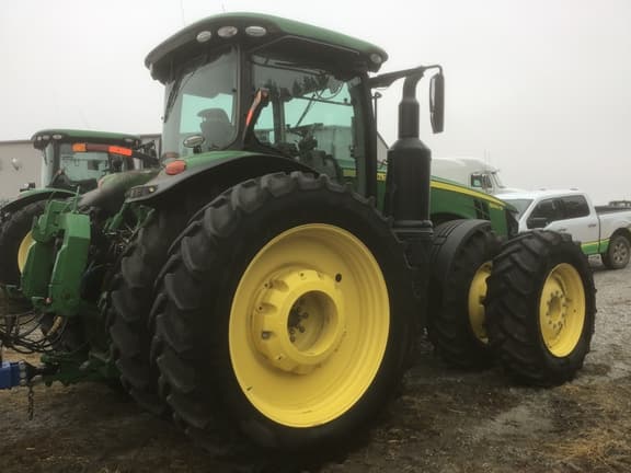 Image of John Deere 8320R equipment image 3