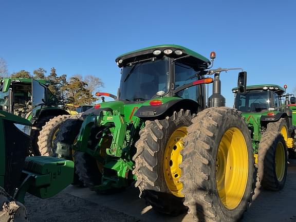 Image of John Deere 8320R equipment image 2