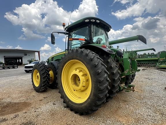 Image of John Deere 8320R equipment image 4