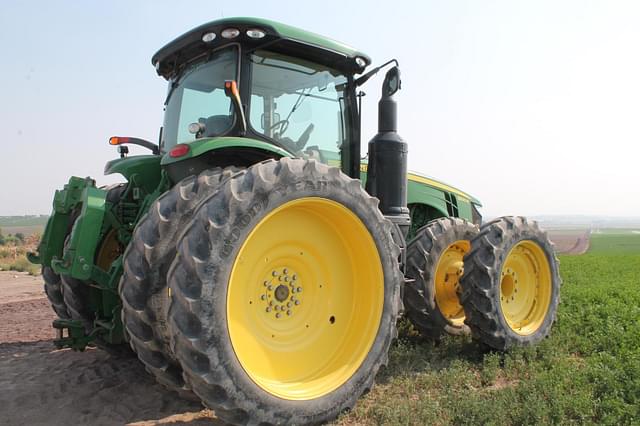 Image of John Deere 8320R equipment image 3