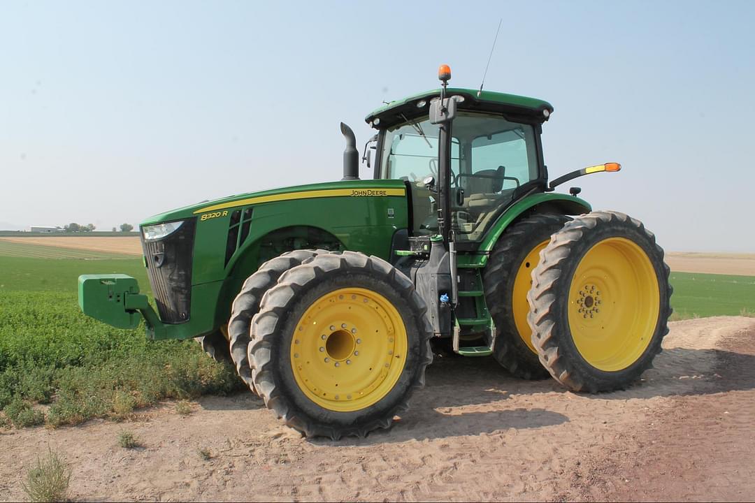 Image of John Deere 8320R Primary image