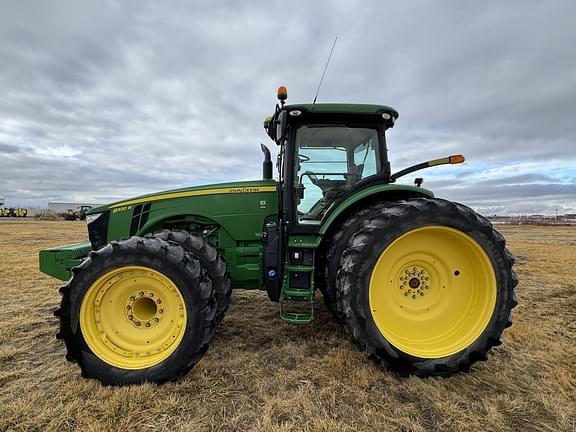 Image of John Deere 8320R equipment image 1