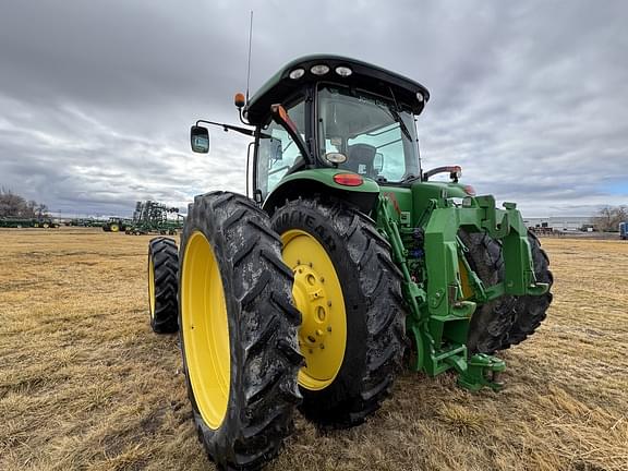 Image of John Deere 8320R equipment image 2