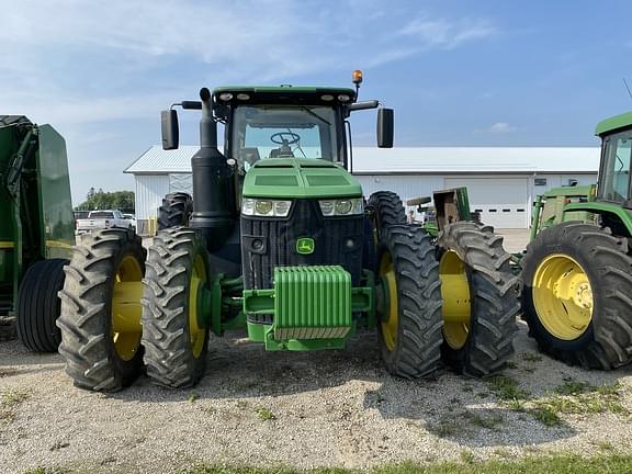 Image of John Deere 8320R equipment image 4