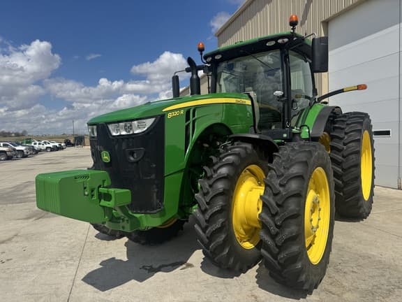 Image of John Deere 8320R equipment image 1