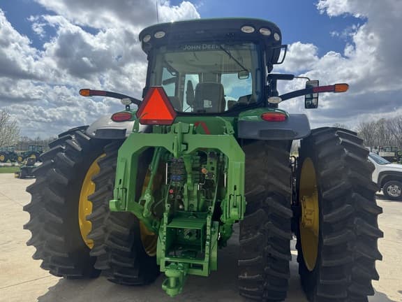 Image of John Deere 8320R equipment image 4