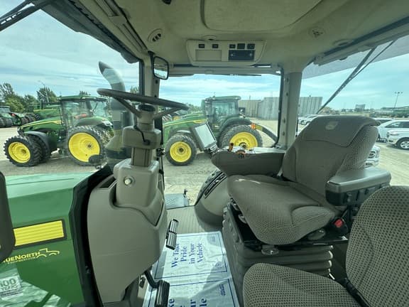 Image of John Deere 8320R equipment image 3