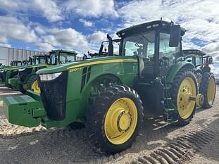 2018 John Deere 8320R Equipment Image0