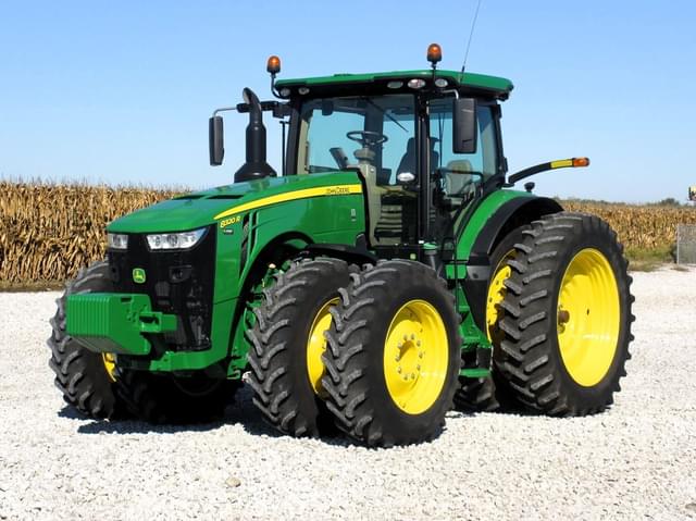 Image of John Deere 8320R equipment image 1