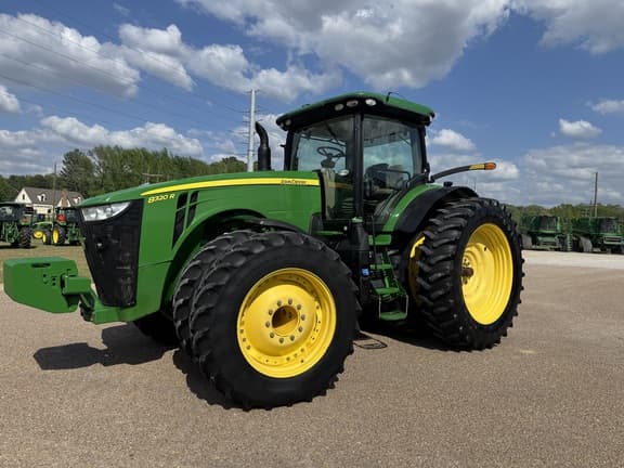 Image of John Deere 8320R equipment image 1