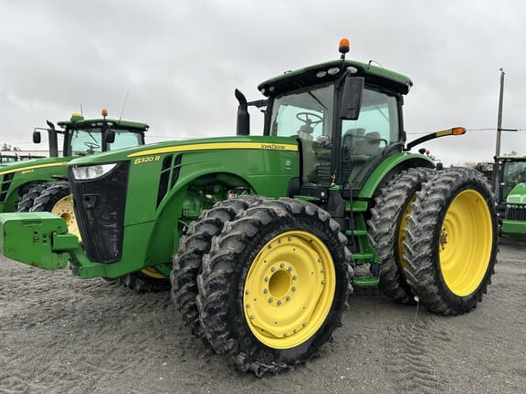 2018 John Deere 8320R Equipment Image0