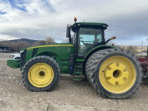 Image of John Deere 8320R equipment image 1