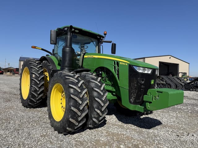 Image of John Deere 8320R equipment image 1