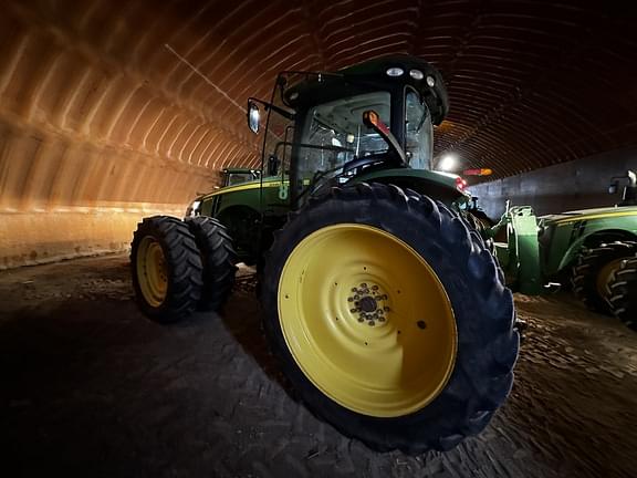 Image of John Deere 8320R equipment image 2