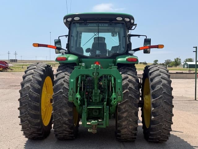 Image of John Deere 8320R equipment image 4