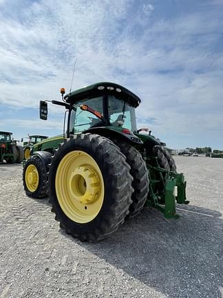 Image of John Deere 8320R equipment image 2