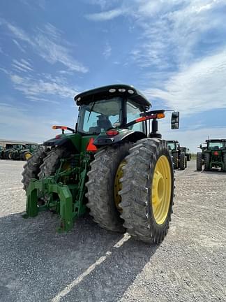 Image of John Deere 8320R equipment image 4