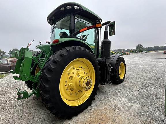 Image of John Deere 8320R equipment image 3