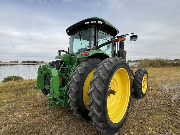 Image of John Deere 8320R equipment image 3