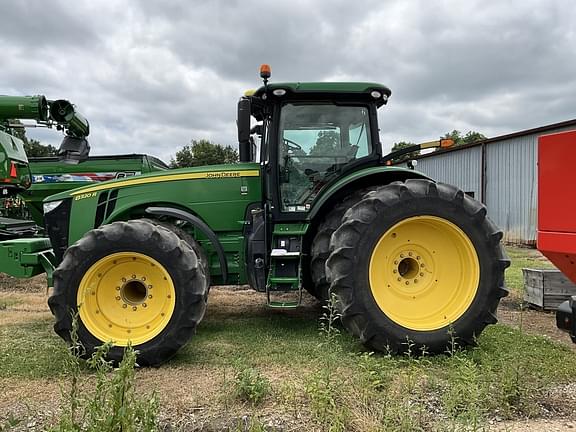 Image of John Deere 8320R equipment image 4