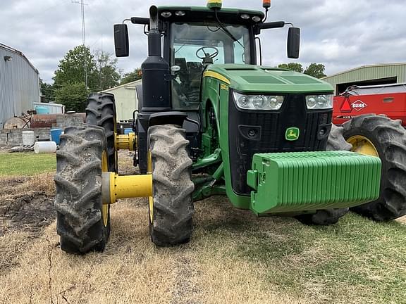 Image of John Deere 8320R equipment image 1