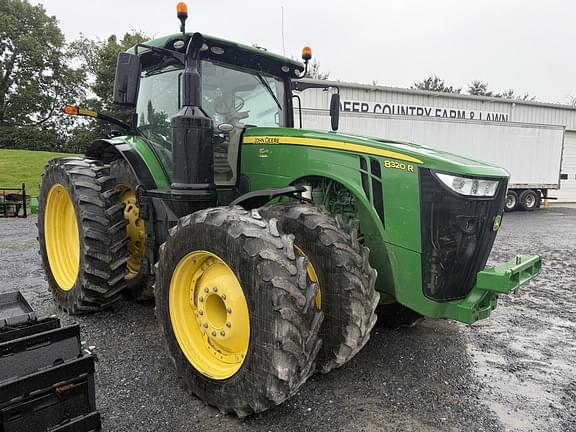 Image of John Deere 8320R equipment image 1