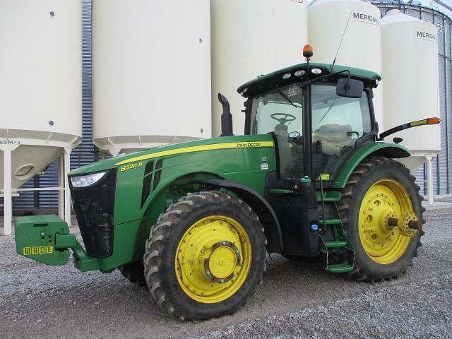 Image of John Deere 8320R Primary image