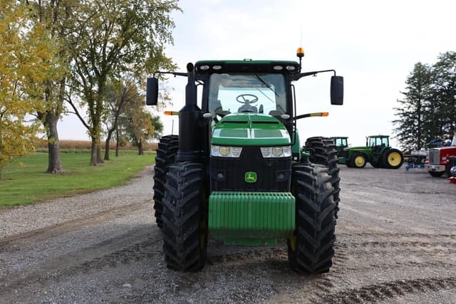 Image of John Deere 8320R equipment image 3