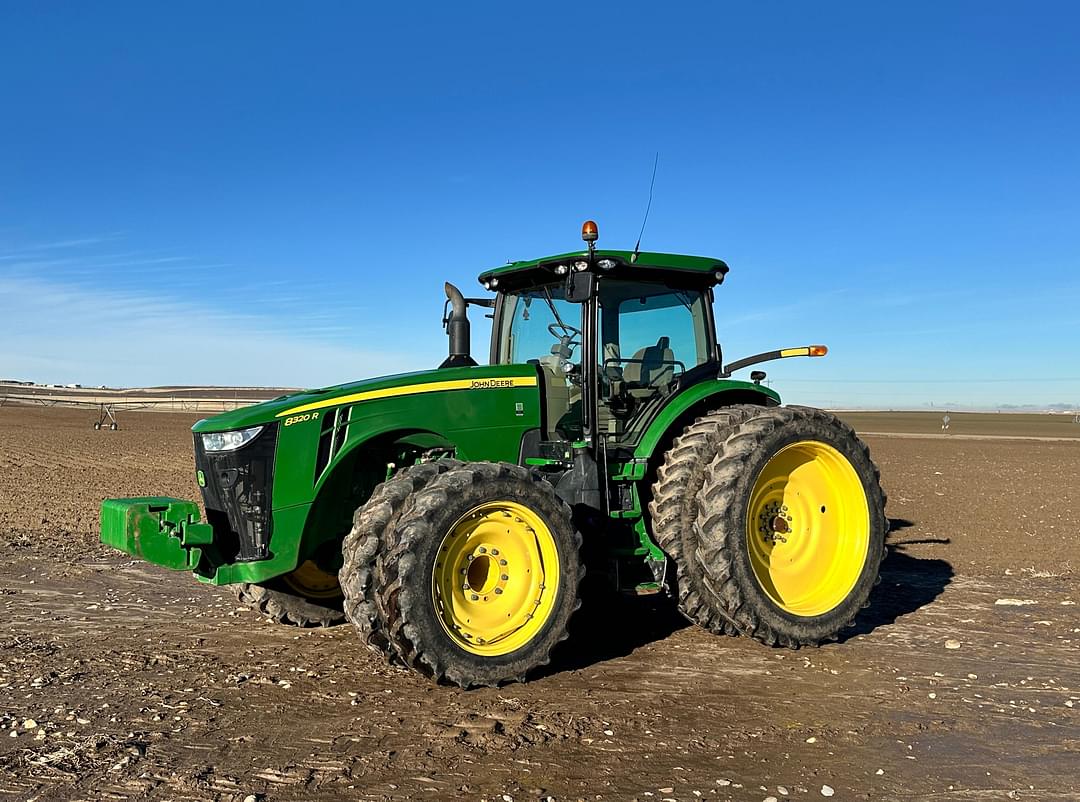 Image of John Deere 8320R Primary image