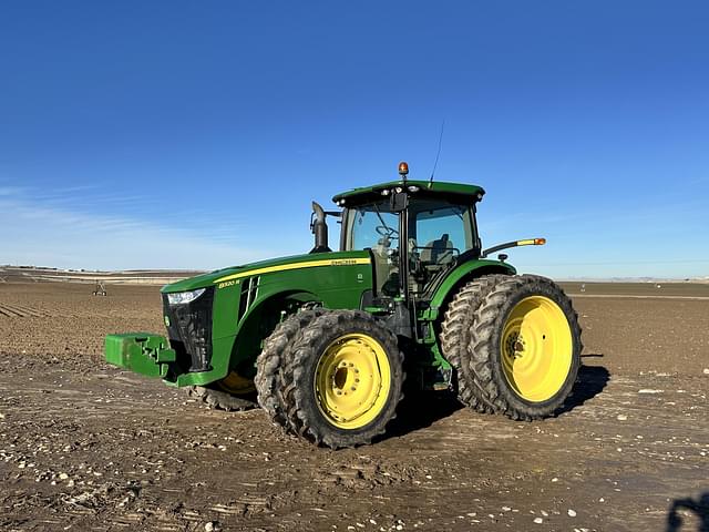 Image of John Deere 8320R equipment image 2