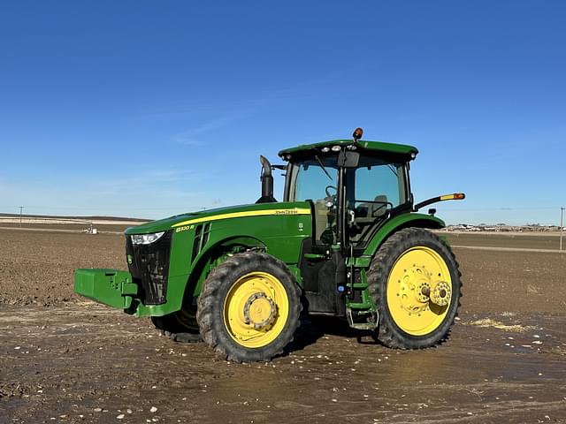 Image of John Deere 8320R equipment image 1