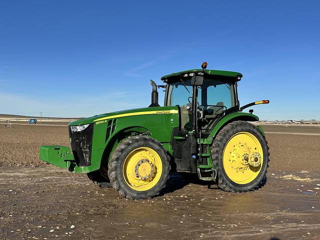 Image of John Deere 8320R equipment image 3