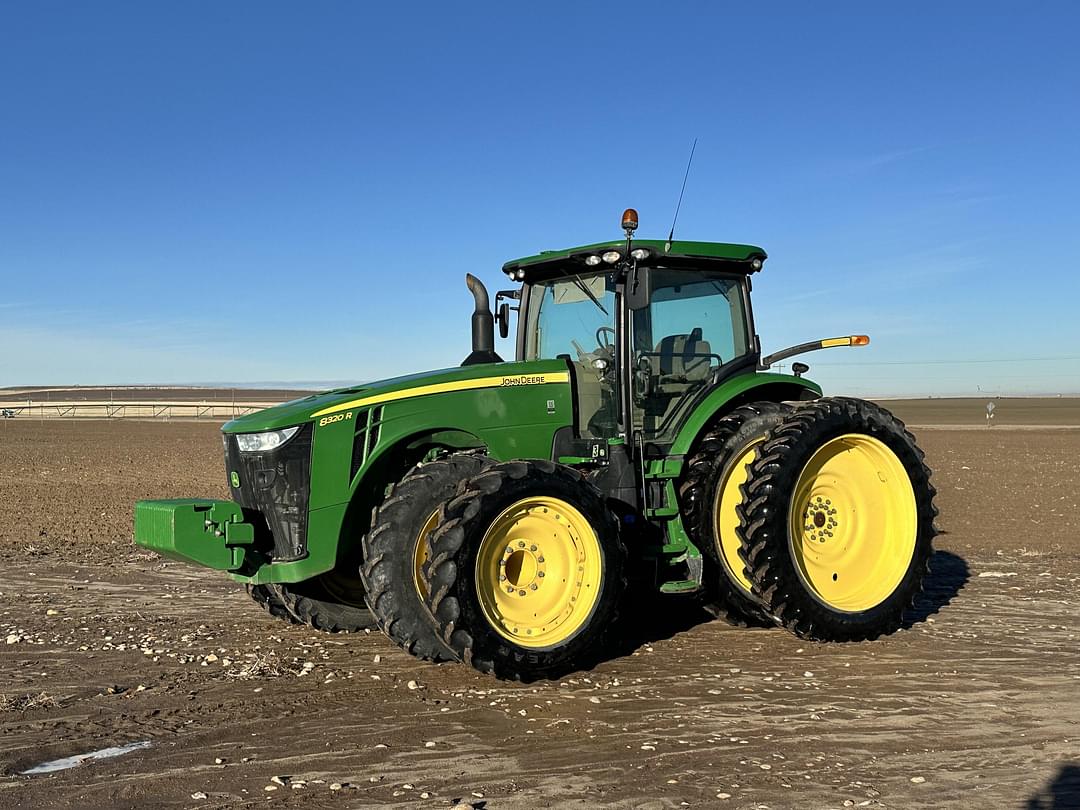 Image of John Deere 8320R Primary image