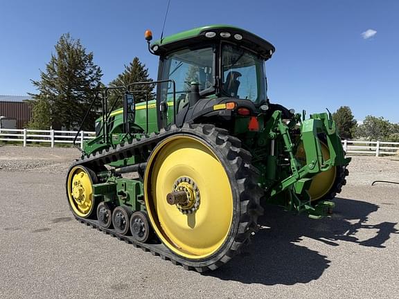 Image of John Deere 8320RT equipment image 2