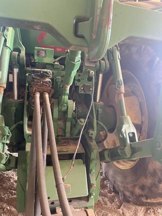 Image of John Deere 8345R equipment image 4
