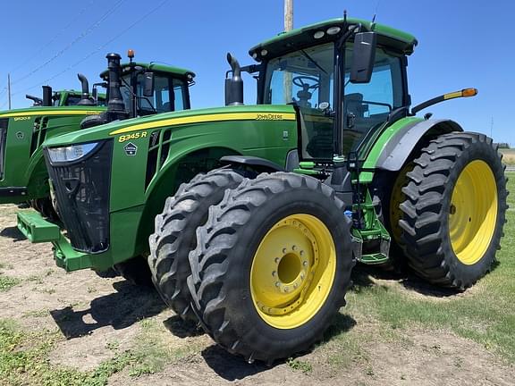 Image of John Deere 8345R equipment image 2