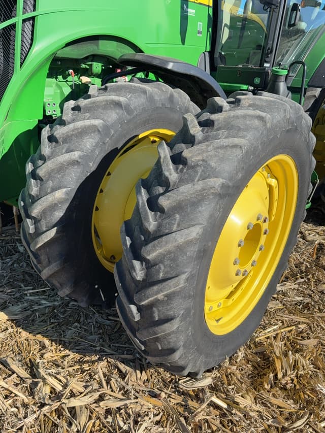 Image of John Deere 8345R equipment image 3