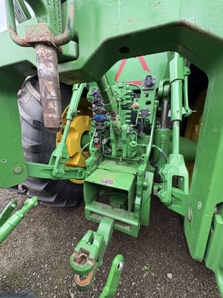 Image of John Deere 8345R equipment image 2