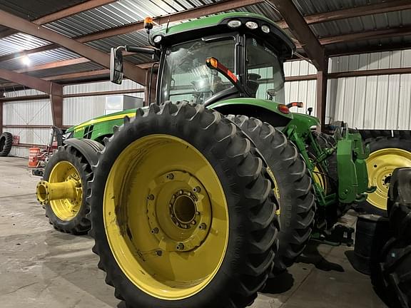 Image of John Deere 8345R equipment image 3