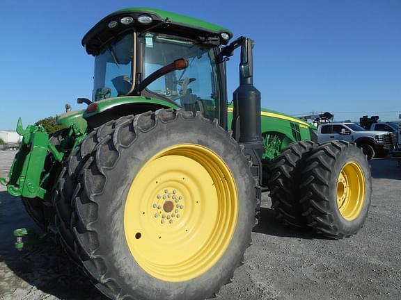 Image of John Deere 8345R equipment image 2