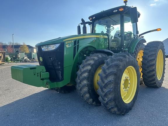 Image of John Deere 8345R equipment image 1