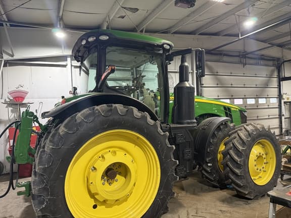 Image of John Deere 8345R equipment image 1